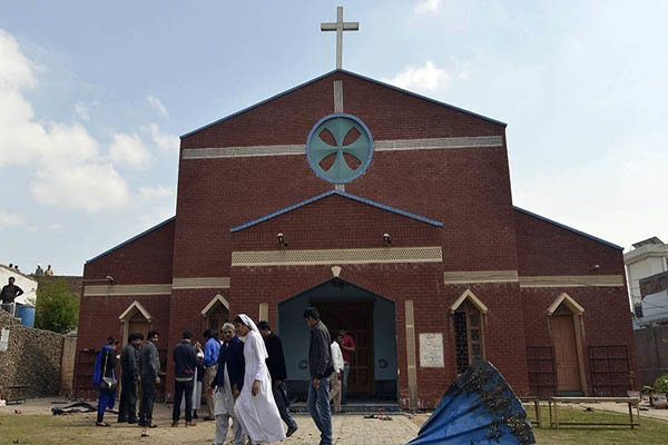 دستگیری عاملان حملات تروریستی به دو کلیسا در لاهور
