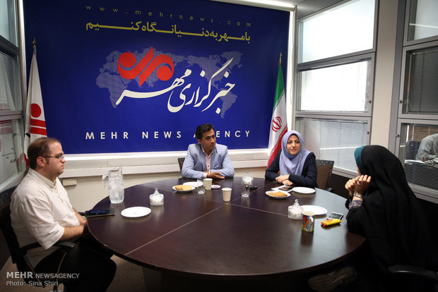 مصاحبه با داوود عابدی و المیرا شریفی مقدم مجری شبکه خبر
