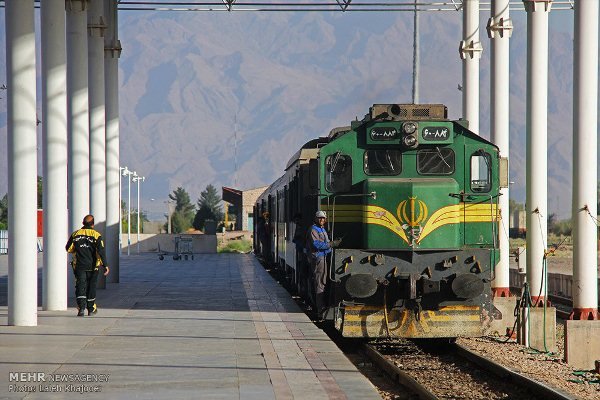 راه‌آهن همدان -تهران همچنان در انتظار ریل/وعده‌ای که بر زمین ماند