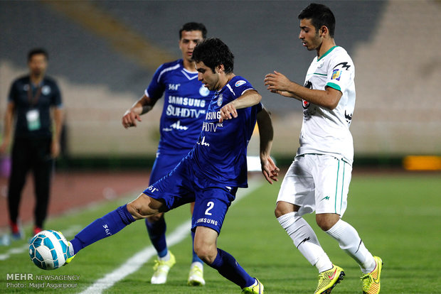 دیدار تیم های فوتبال استقلال و ذوب آهن