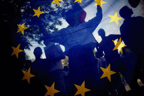 حل بحران مهاجرت مشارکت همه کشورهای اروپایی را می‌طلبد