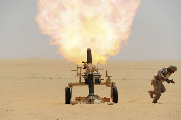 اصابت موشک اسکاد به پایگاه سعودی خمیس مشیط/شهادت 12 یمنی