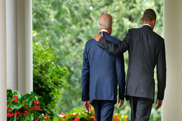شکاف در حلقه مریدان کاخ سفید/ آیا «بایدن» به «اوباما» پشت می‌کند