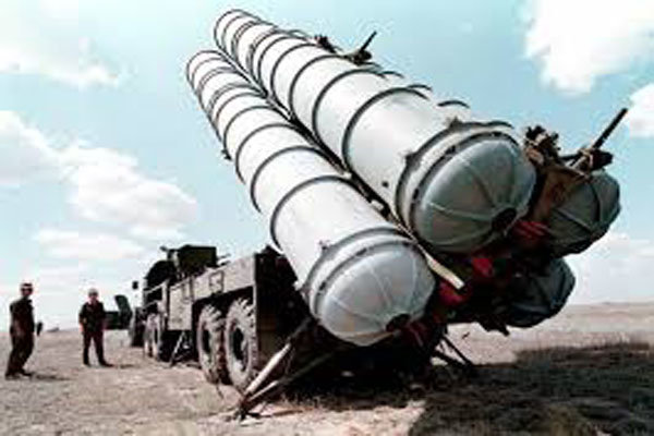 هند از روسیه سامانه موشکی اس 400 می‌خرد