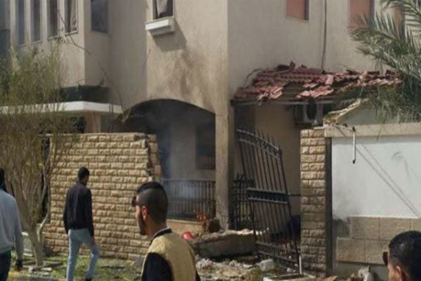 وقوع انفجار در اطراف سفارتهای عربستان و الجزایر در لیبی