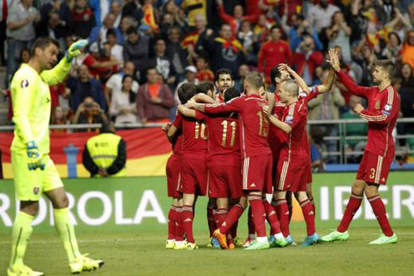 دیدار تیم های ملی اسپانیا و اسلواکی