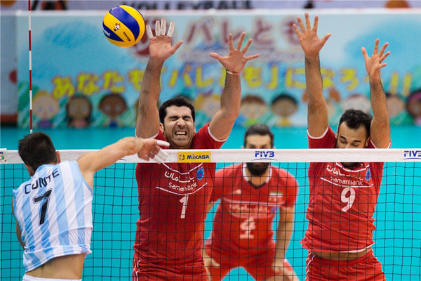  رقابتهای والیبال جام جهانی- ژاپن؛ باخت ایران برابر آرژانتین/ ولاسکو به کواچ درس والیبال داد