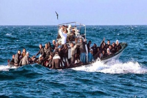غرق شدن ۳۴ پناهجو در سواحل یونان/ انتقاد از برخورد خشن مجارها