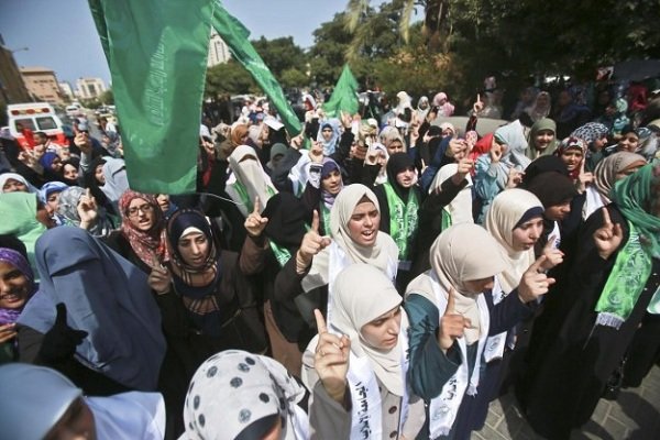 راهپیمایی فلسطینیان علیه حمله به مسجد الاقصی/ واکنش ریاض المالکی