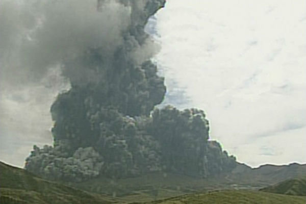 فیلم/ فوران بزرگترین آتشفشان ژاپن