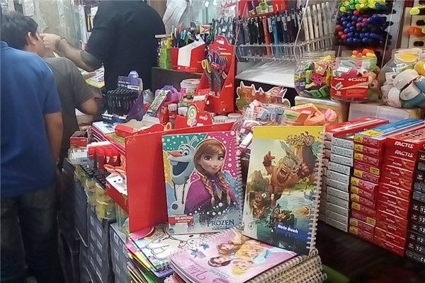نتیجه تصویری برای تصاویر خارجی روی لوازم التحریر
