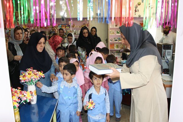 زور حقوقها به حبابها نمیرسد/نمایندهها بامترو به مجلس میروند؟