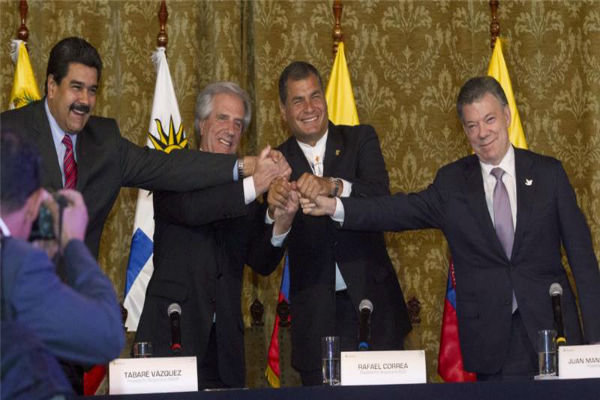 توافق روسای جمهور ونزوئلا و کلمبیا برای حل مناقشات مرزی