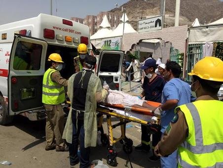 کشته شدن بیش از ۱۰۰ حاجی و صدها مجروح در منا