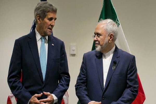ظریف با کری دیدار کرد/ تأکید وزیر خارجه ایران بر اجرای کامل برجام