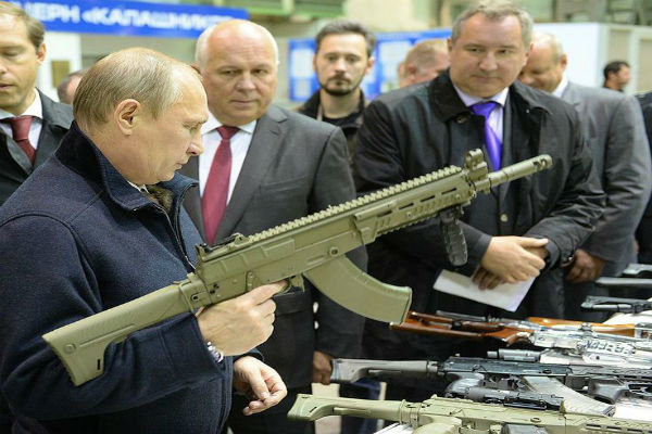 پوتین: تقاضا برای خرید تسلیحات روسی افزایش یافته است