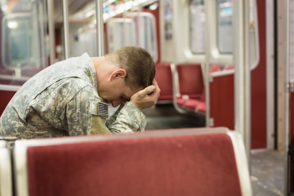 روزانه ۲۲ نظامی آمریکایی خودکشی می کنند