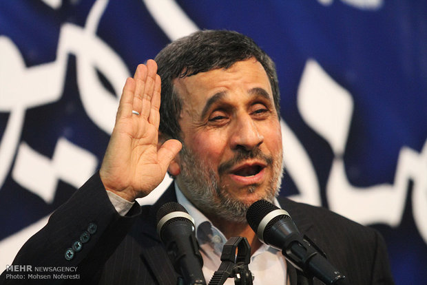 حضور محمود احمدی نژاد در مسجد صدیقه طاهره بیرجند