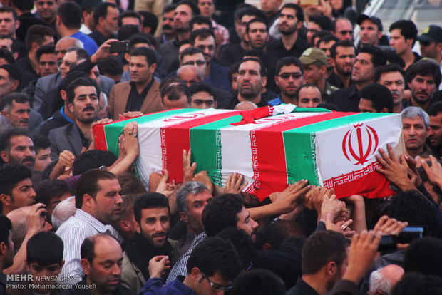 پیکر دو شهید مدافع حرم در اهواز تشییع شد