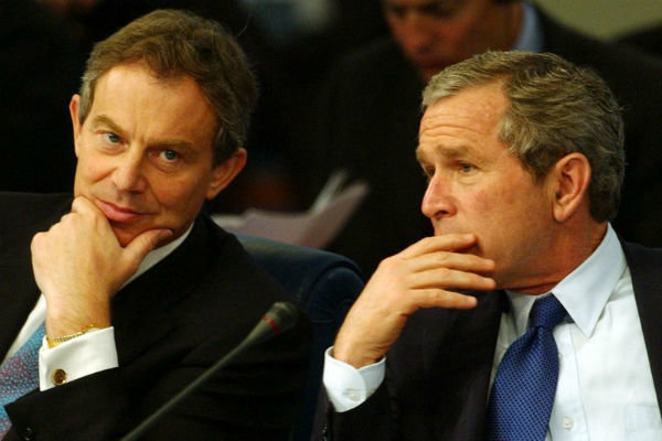 «بلر»یک سال قبل از حمله به عراق وعده همراهی با «بوش» را داده بود