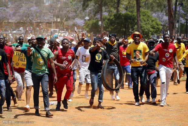 اعتراض دانشجویان به افزایش شهریه در آفریقای جنوبی