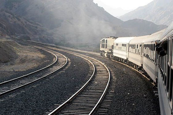 راه‌آهن همدان -تهران همچنان در انتظار ریل