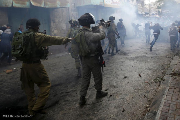 شلیک بمب‌های صوتی و گازهای اشک‌آور به سوی فلسطینی ها