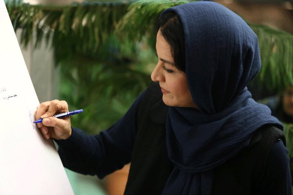 اکران خصوصی ماهی سیاه کوچولو