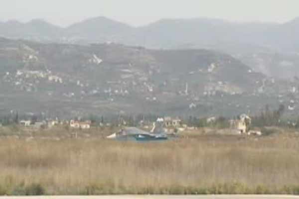 فیلم/ فراز و فرود جنگنده ها در فرودگاه حمیمیم در لاذقیه سوریه