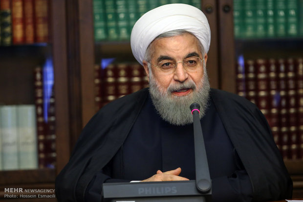 روحانی: باید بررسی شود که منابع مالی داعش از کجا تامین می‌شود