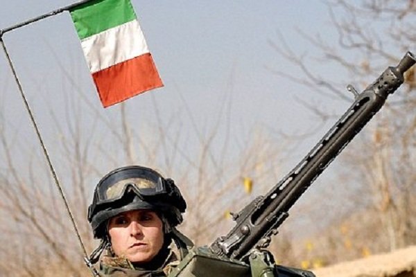 نظامیان ایتالیا در افغانستان باقی می ماند