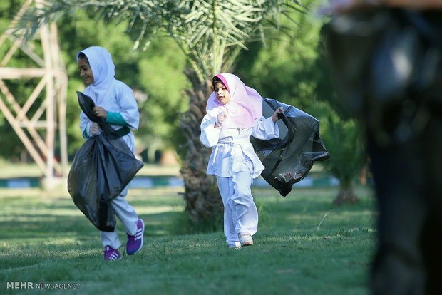 صبحگاه مشترک ورزشکاران آبادان