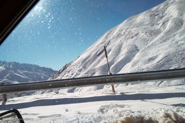 کاهش دما و بارش برف در ارتفاعات استان تهران