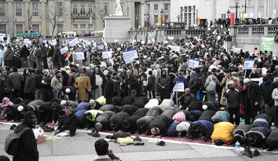 مسلمانان بریتانیا شاهد افزایش اسلام هراسی در زندگی روزمره هستند