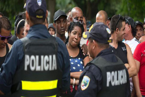سیاست مهاجرتی آمریکا در قبال کوبا با تلاشهای دیپلماتیک تضاد دارد