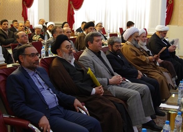 نهمین نشست آموزشی دبیران آموزش و پرورش و حوزه های علمیه در مشهد 