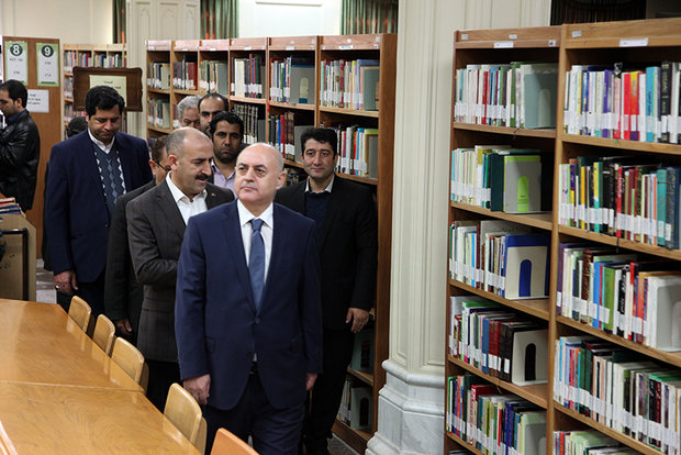 رئیس کتابخانه ملی ترکیه
