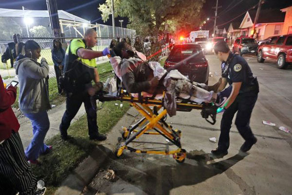 تیراندازی در آمریکا بیش از ۱۶ زخمی بر جا گذاشت
