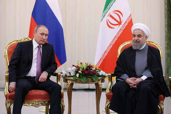 ایران و روسيه هفت سند همکاری امضا کردند