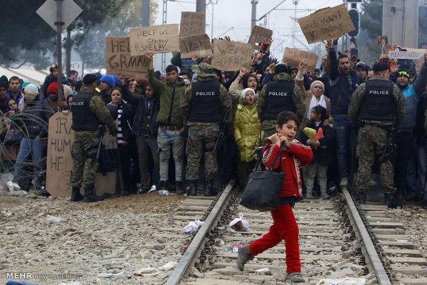 اعتصاب غذای مهاجران در مرز مقدونیه