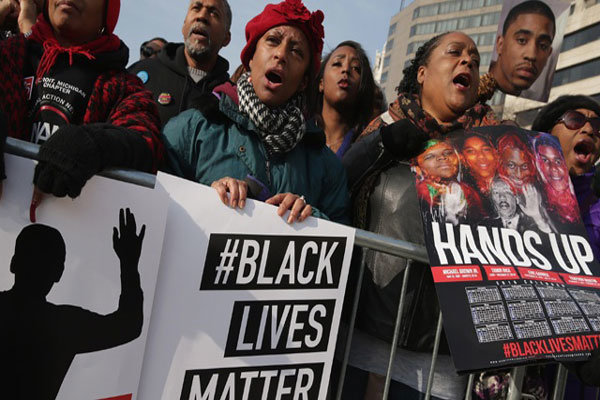 شلیک دوباره پلیس شیکاگو به سیاه پوستان آمریکایی