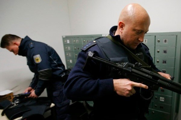 دستگیری دو مظنون به اقدام تروریستی در برلین
