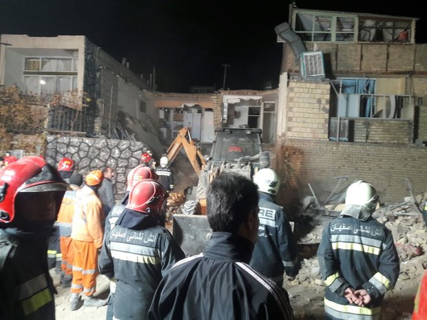 انفجار در اصفهان موجب مرگ یک نفر و تخریب دو واحد مسکونی شد