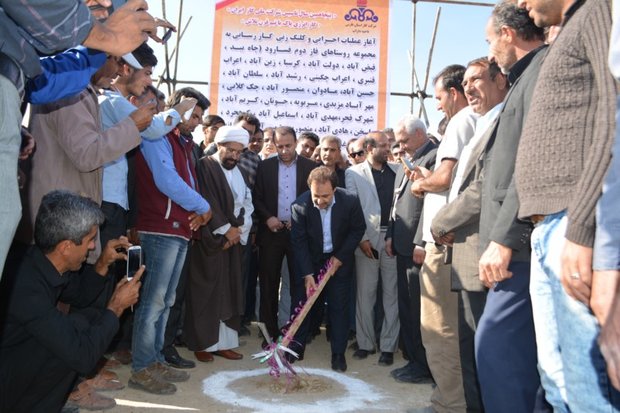پروژه گازرسانی به ۵۳ روستای شهرستان داراب کلنگزنی شد گازرسانی داراب