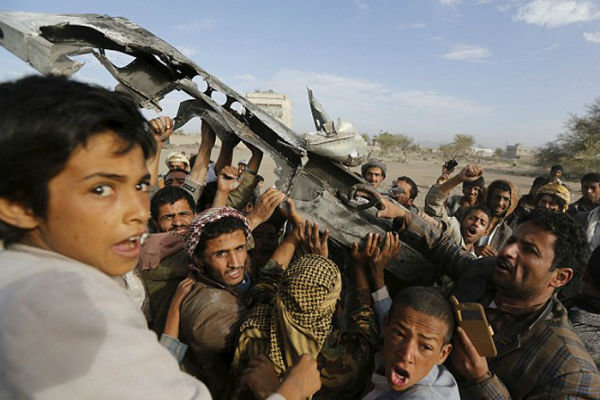 سقوط جنگنده «اف ۱۶» آل‌سعود در استان «لحج» یمن