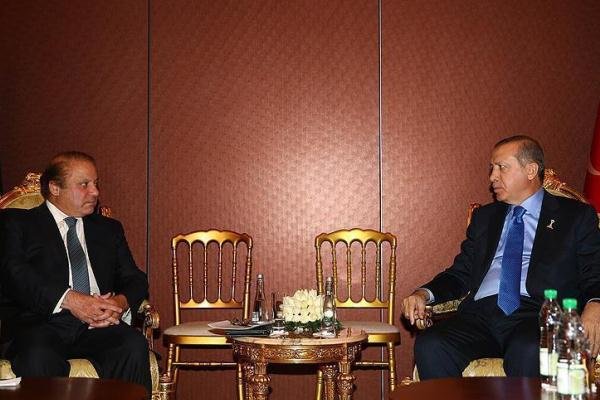 اردوغان با نواز شریف در ترکمنستان دیدار کرد