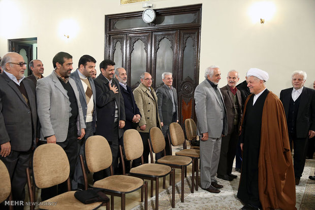 دیدار جمعی از اعضای انجمن اسلامی معلمان با آیت الله هاشمی
