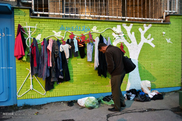 بازتاب عجیب «دیوار مهربانی» در رسانههای جهان 5 بازتاب عجیب «دیوار مهربانی» در رسانههای جهان