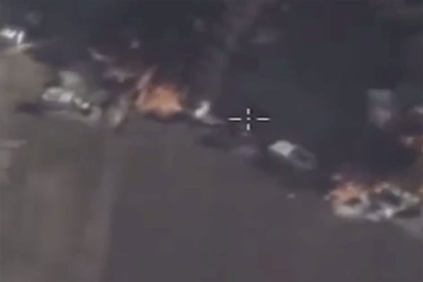 فیلم/هدف قرار گرفتن تانکرهای نفتی داعش در حومه حلب