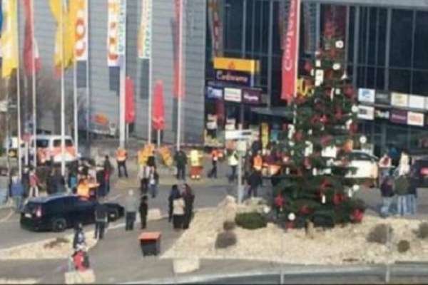 تخلیه مرکز خرید شهر بازل سوئیس به علت تهدید تروریستی